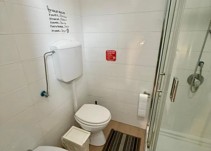 Crown Gæstehus Pisa