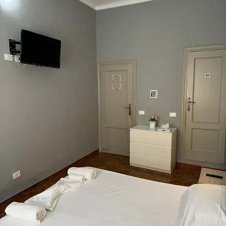 Crown Pensionat Pisa
